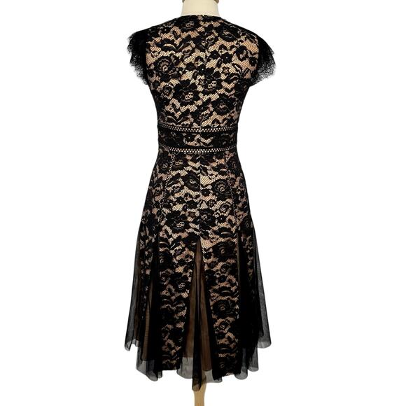 WHBM Black Cap Sleeve All Over Lace Godet Fit & Flare Dress Sz 6 Holiday NWT - Picture 14 of 17